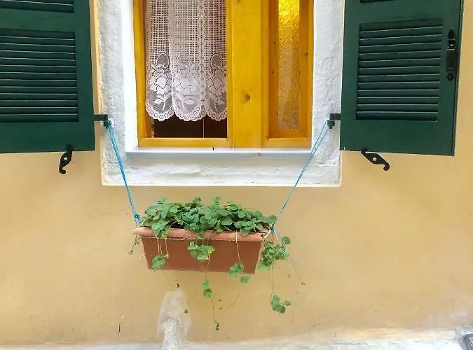 Апартаменты Corfu Old Town's Cutiest Place *